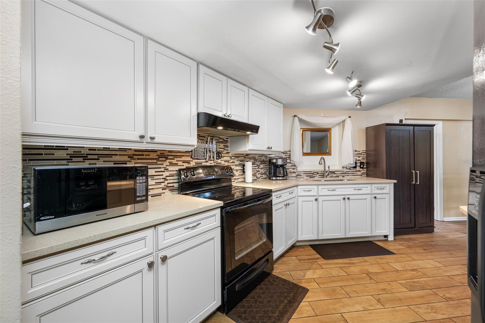 7824 Lightfoot Dr Property Photo 32