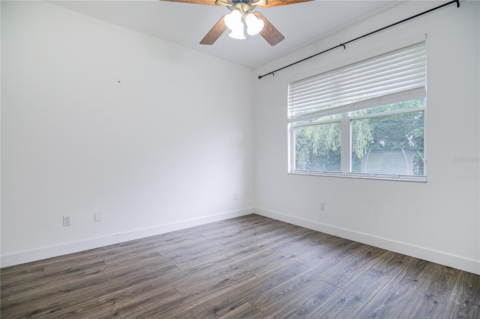 6120 Cezanne Ave Property Photo 21