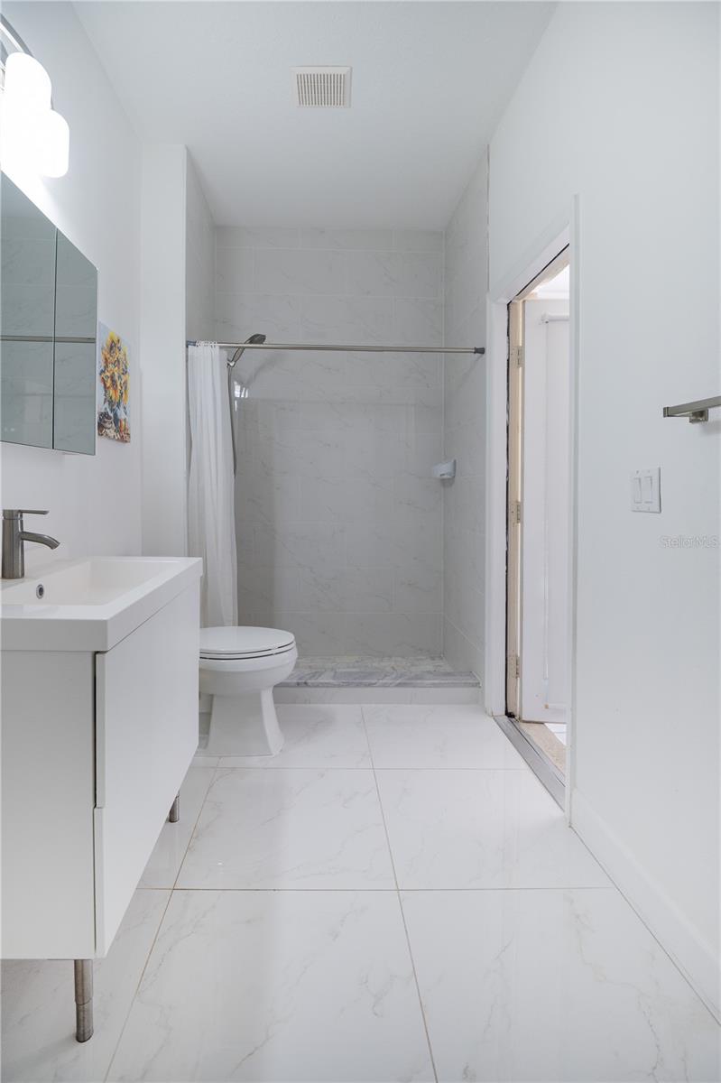 6120 Cezanne Ave Property Photo 24