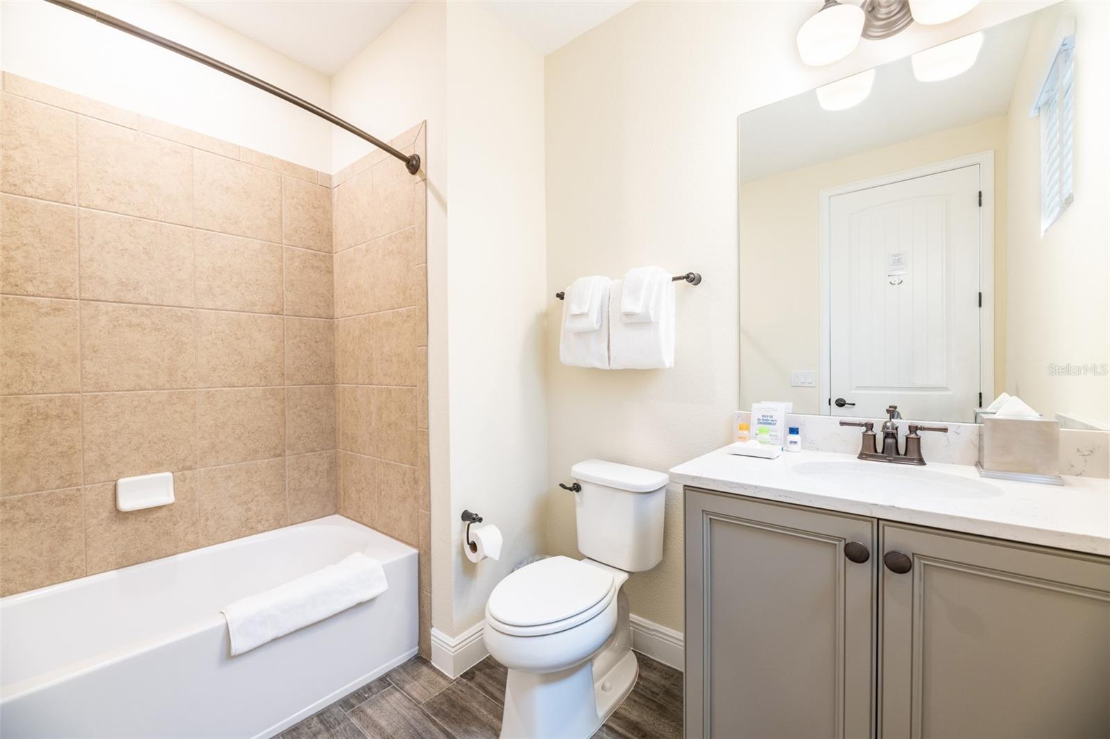 8025 Sandy Toes Way Property Photo 14