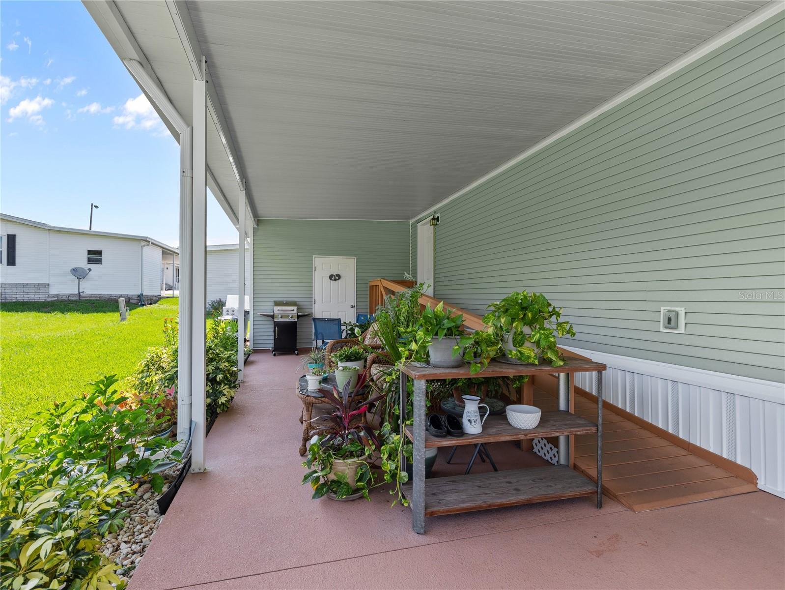 10054 Collingwood Ave Property Photo 15