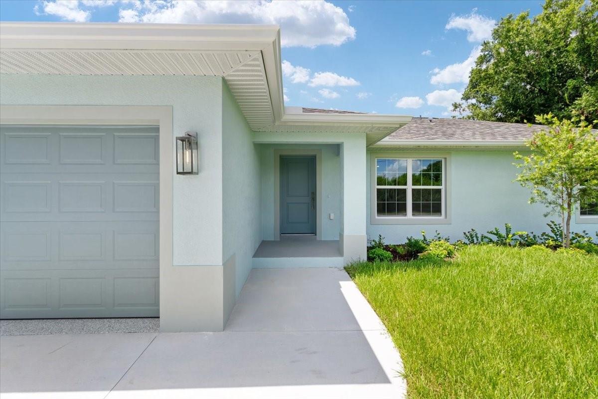 10317 Gulfstream Blvd Property Photo 2