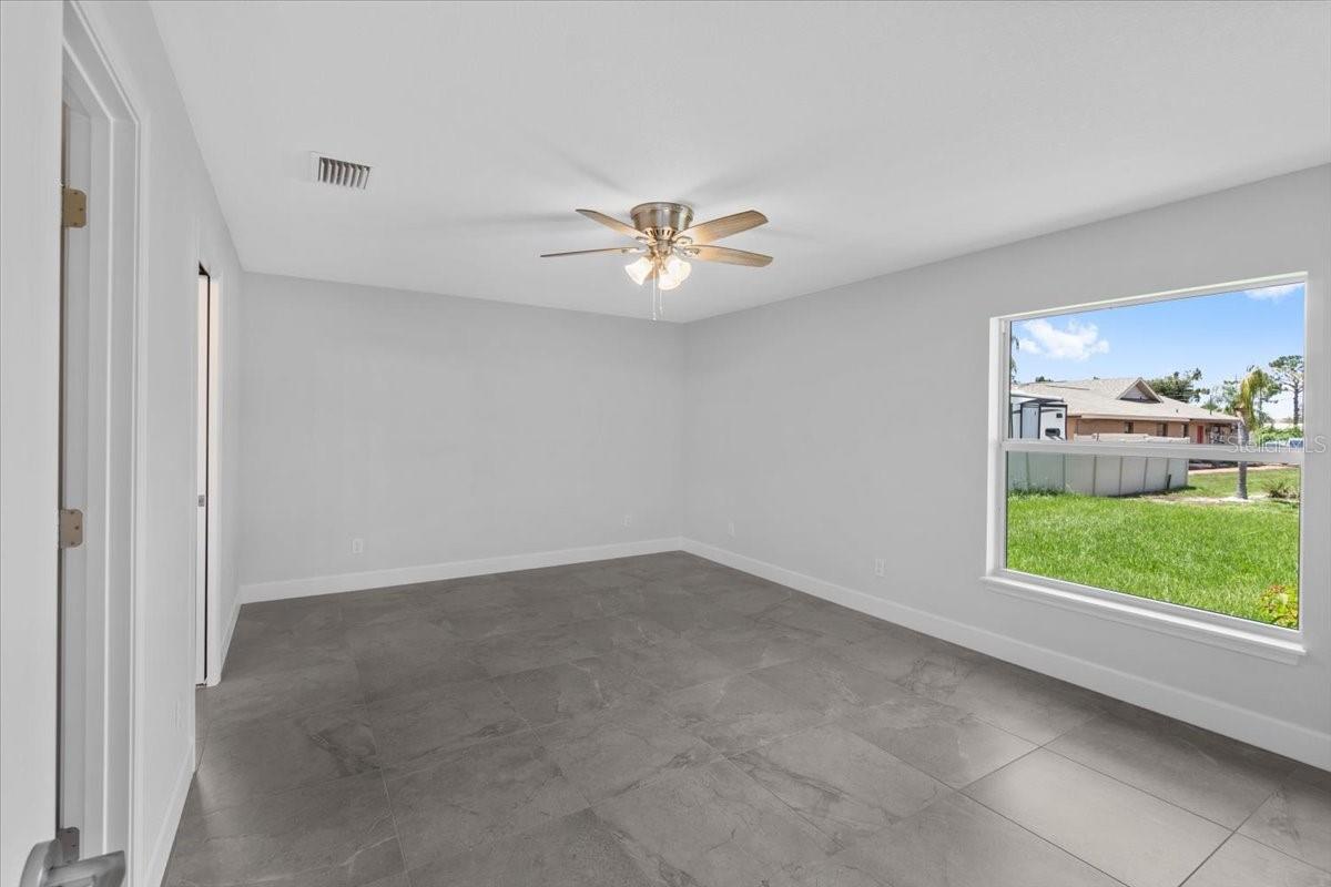 10317 Gulfstream Blvd Property Photo 14