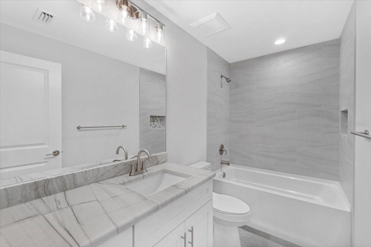 10317 Gulfstream Blvd Property Photo 19