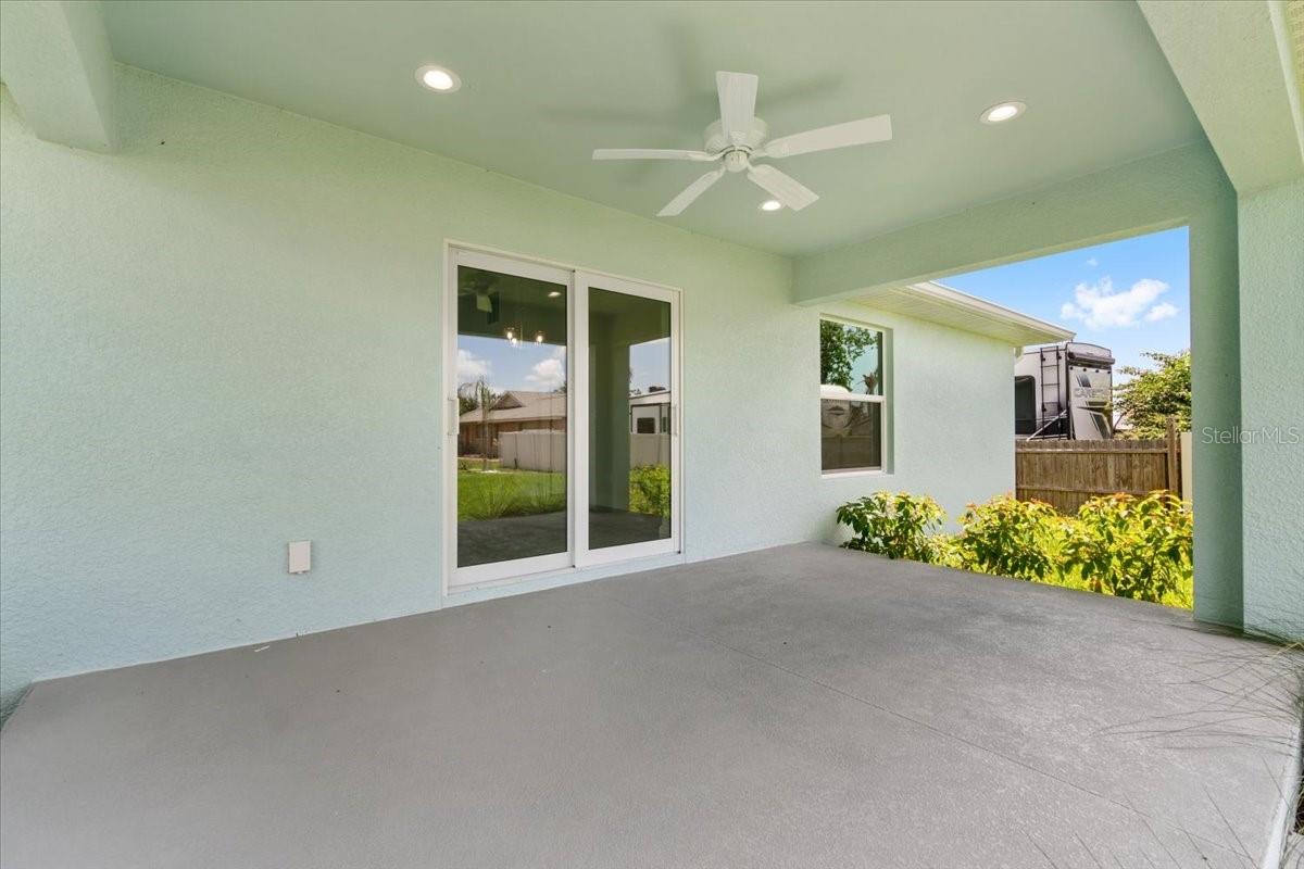 10317 Gulfstream Blvd Property Photo 24
