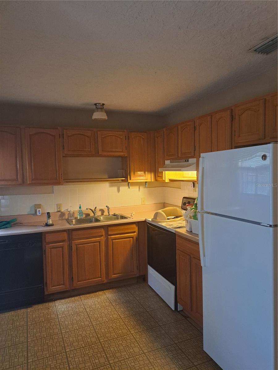 5023 6th St Property Photo 14