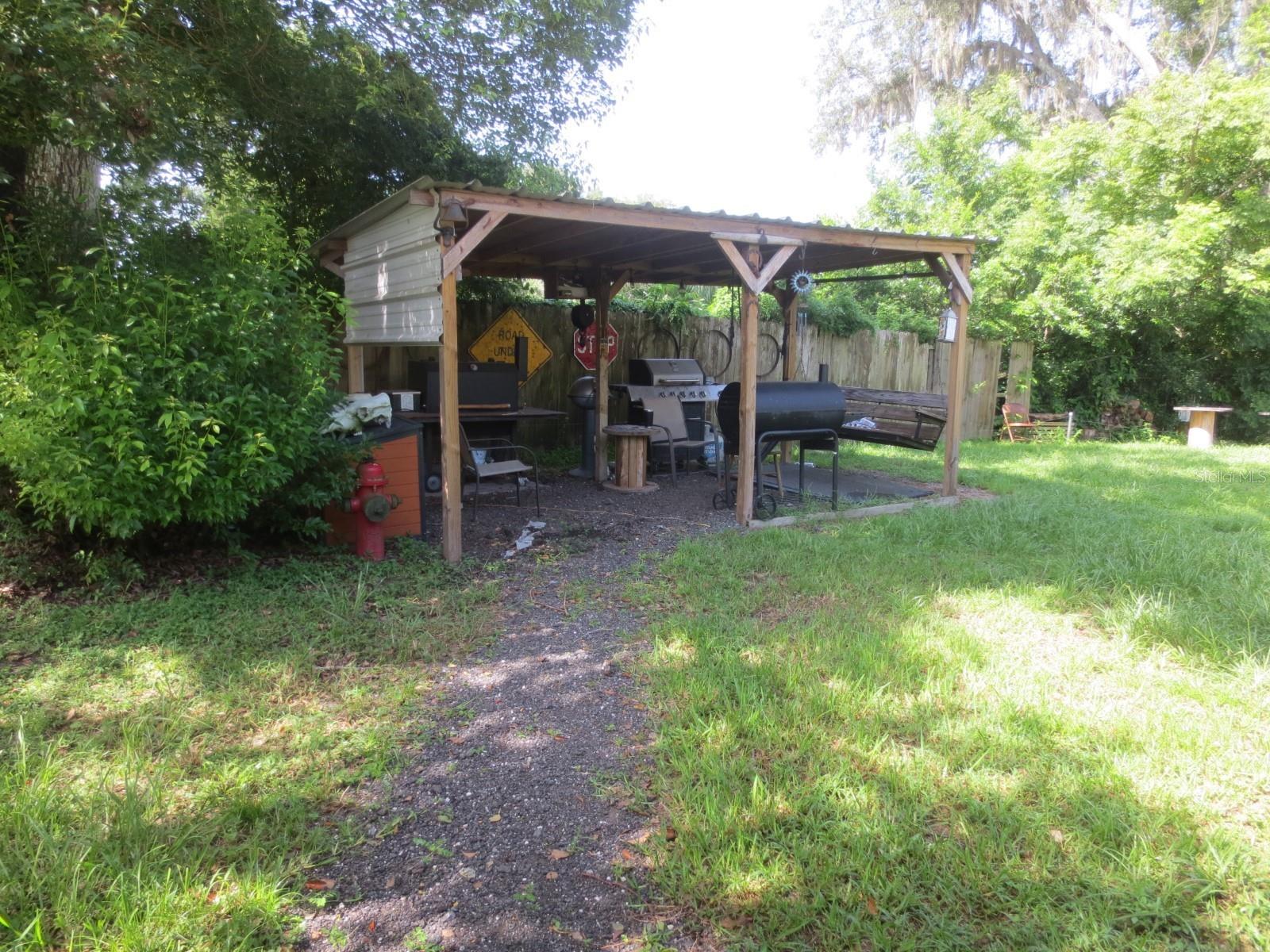 10311 Us Highway 98 Property Photo 4