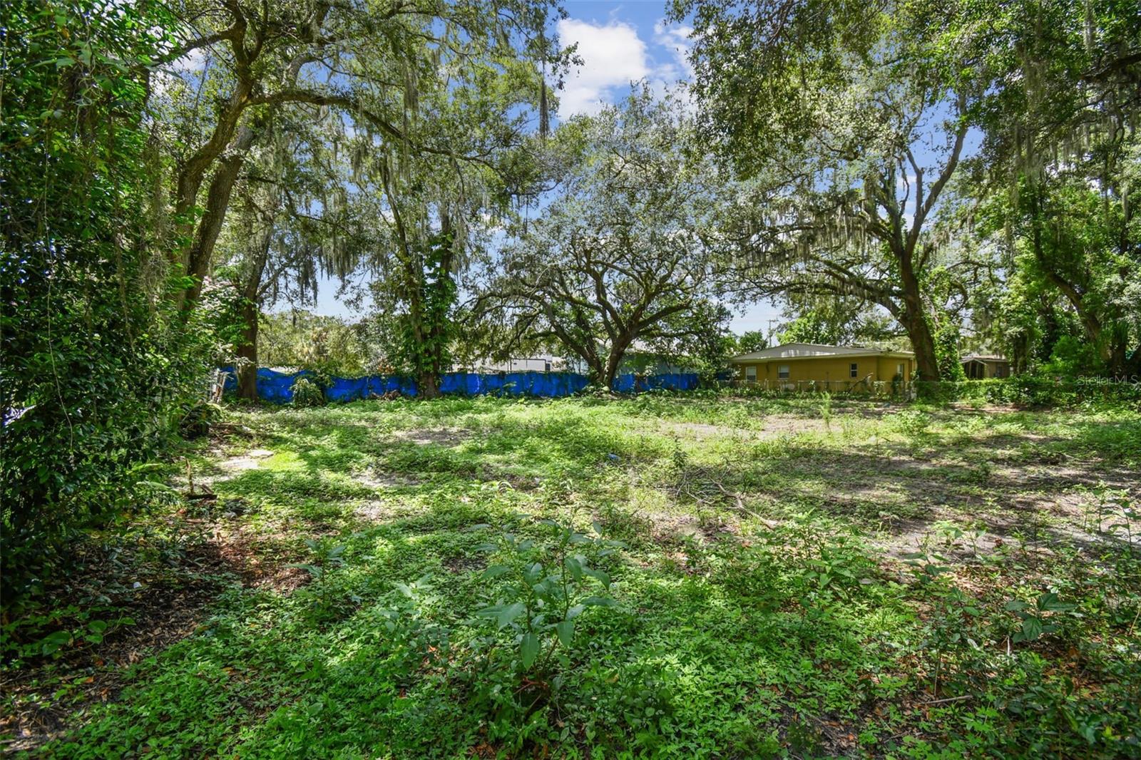 308 E Damon St Property Photo 3