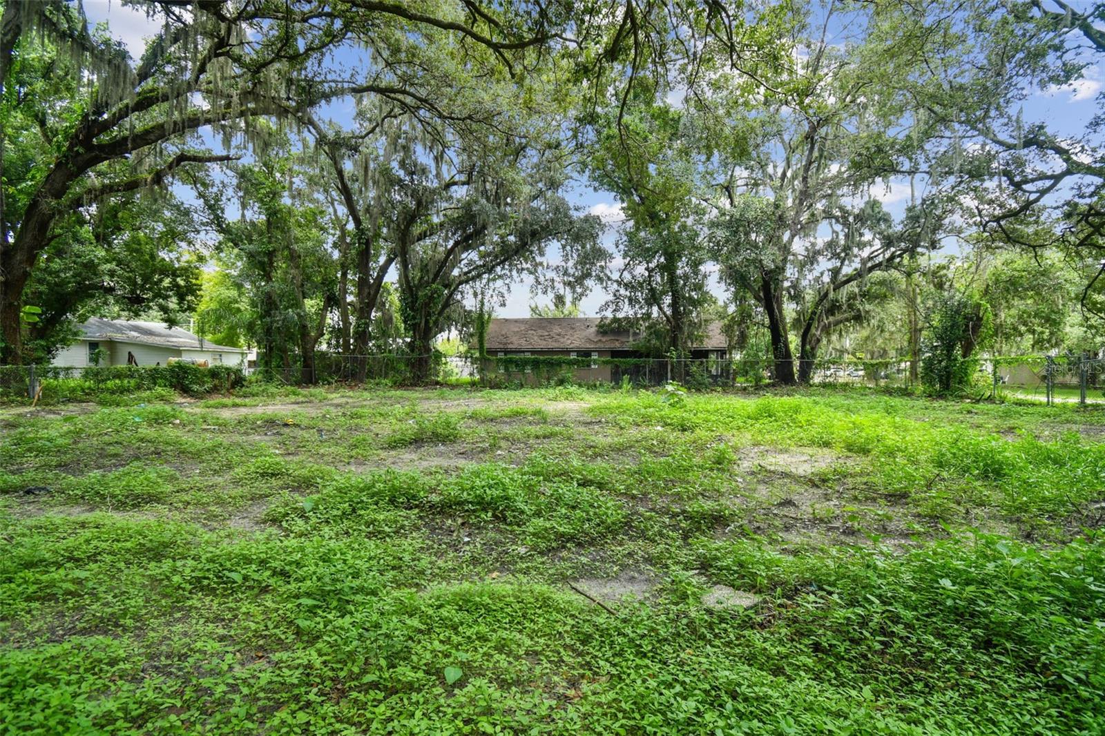 308 E Damon St Property Photo 7
