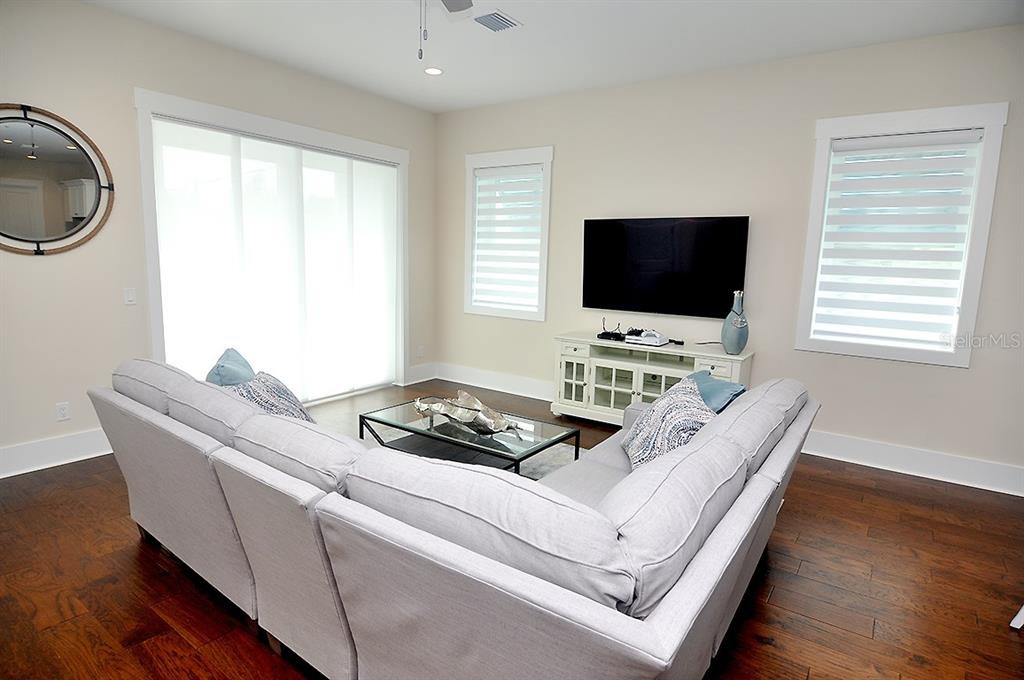1413 Bayshore Blvd #14 Property Photo 15