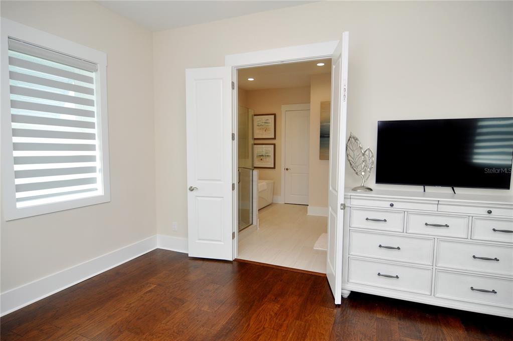 1413 Bayshore Blvd #14 Property Photo 28