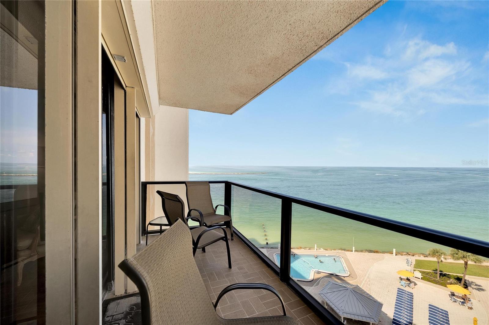 450 S Gulfview Blvd #902 Property Photo