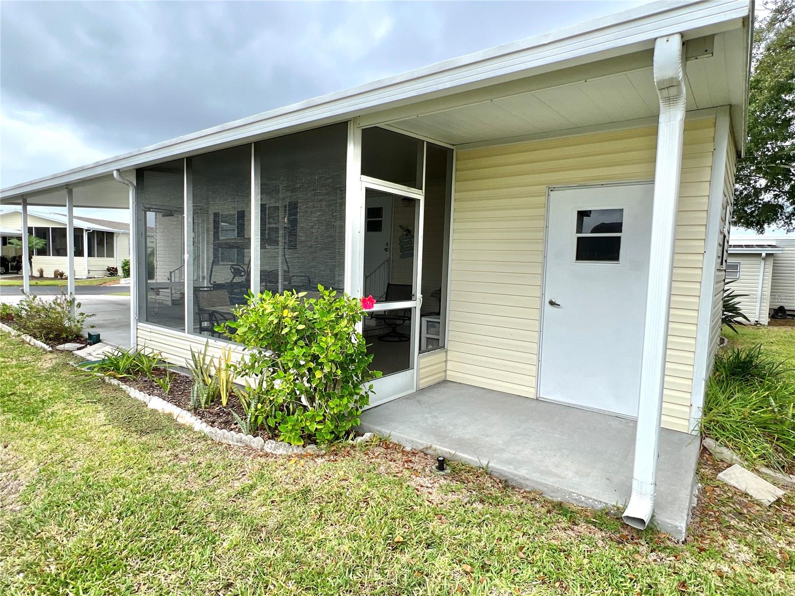7107 Mount Essex Dr Ne #520 Property Photo 3