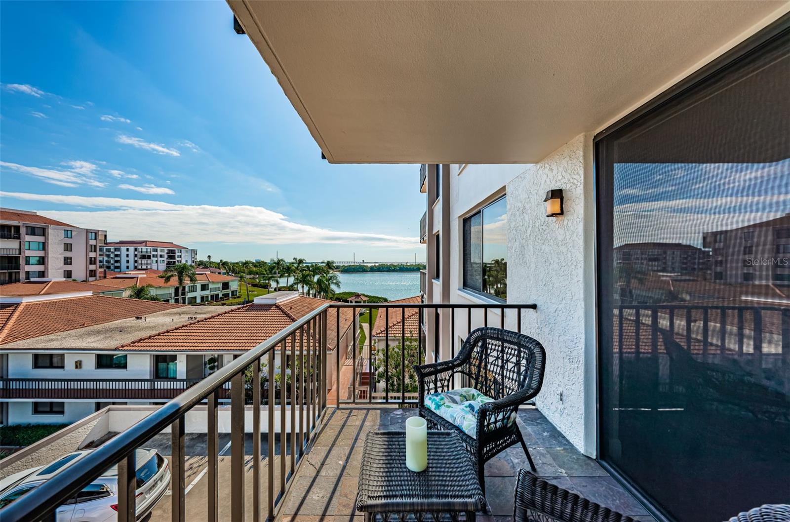 6295 Bahia Del Mar Cir #405 Property Photo 34