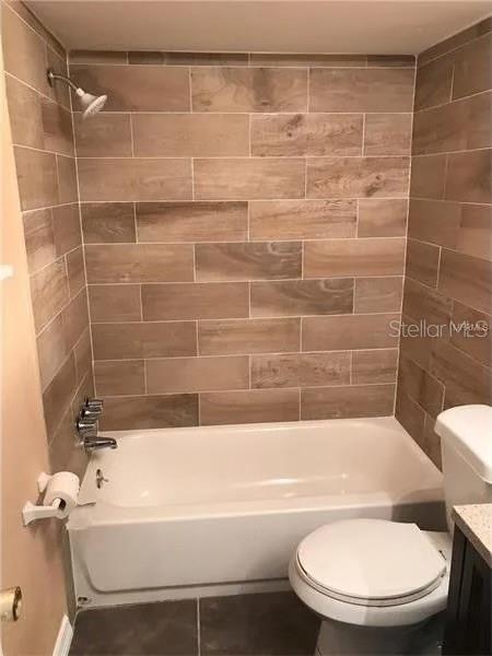 4242 Redcliff Pl #4242 Property Photo 4