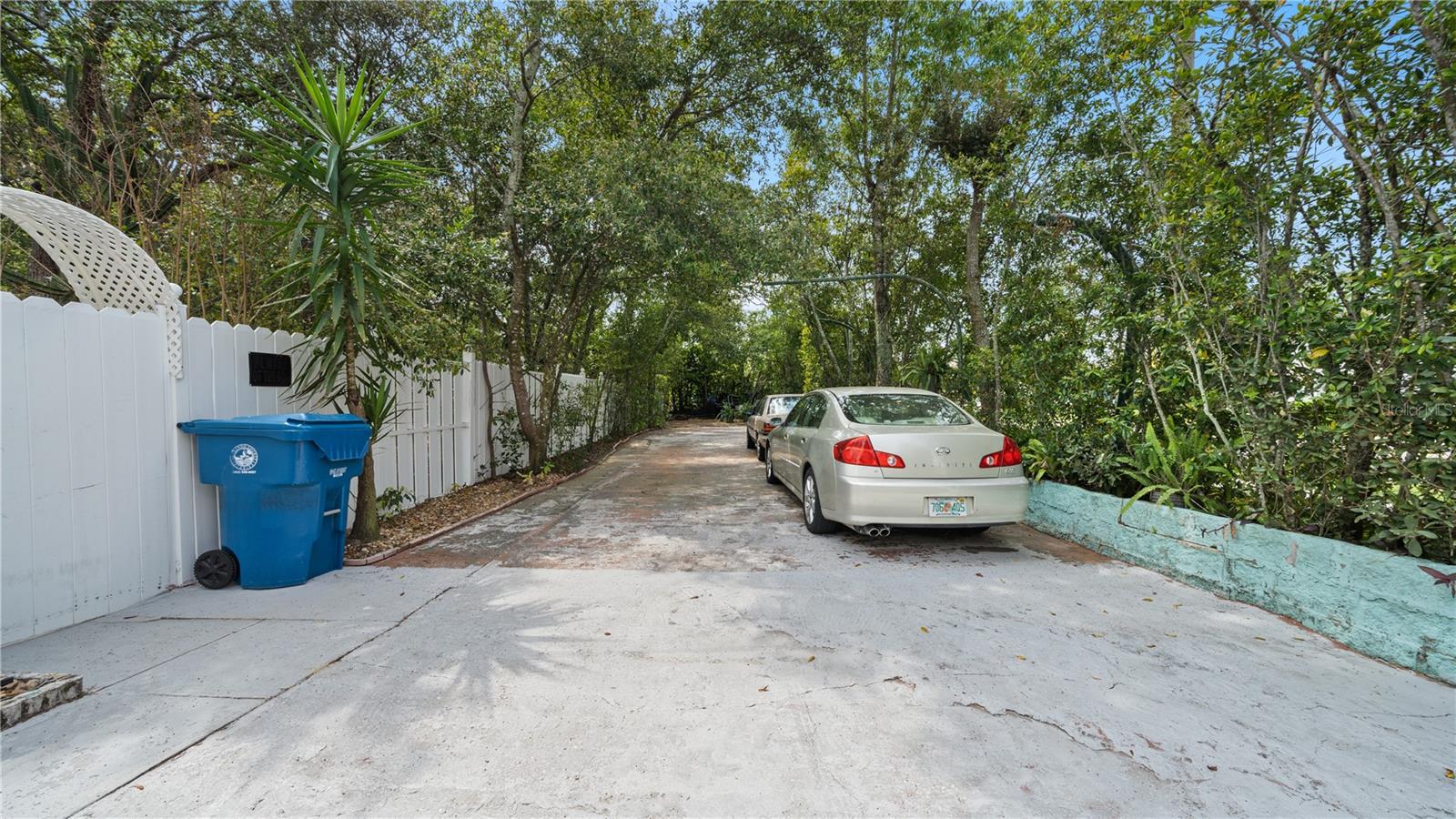 3194 Deltona Blvd Property Photo 24