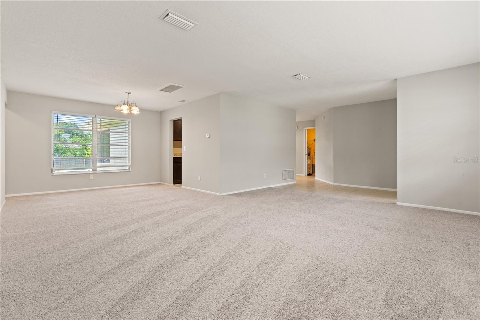 1459 Ridgelane Rd Property Photo 3