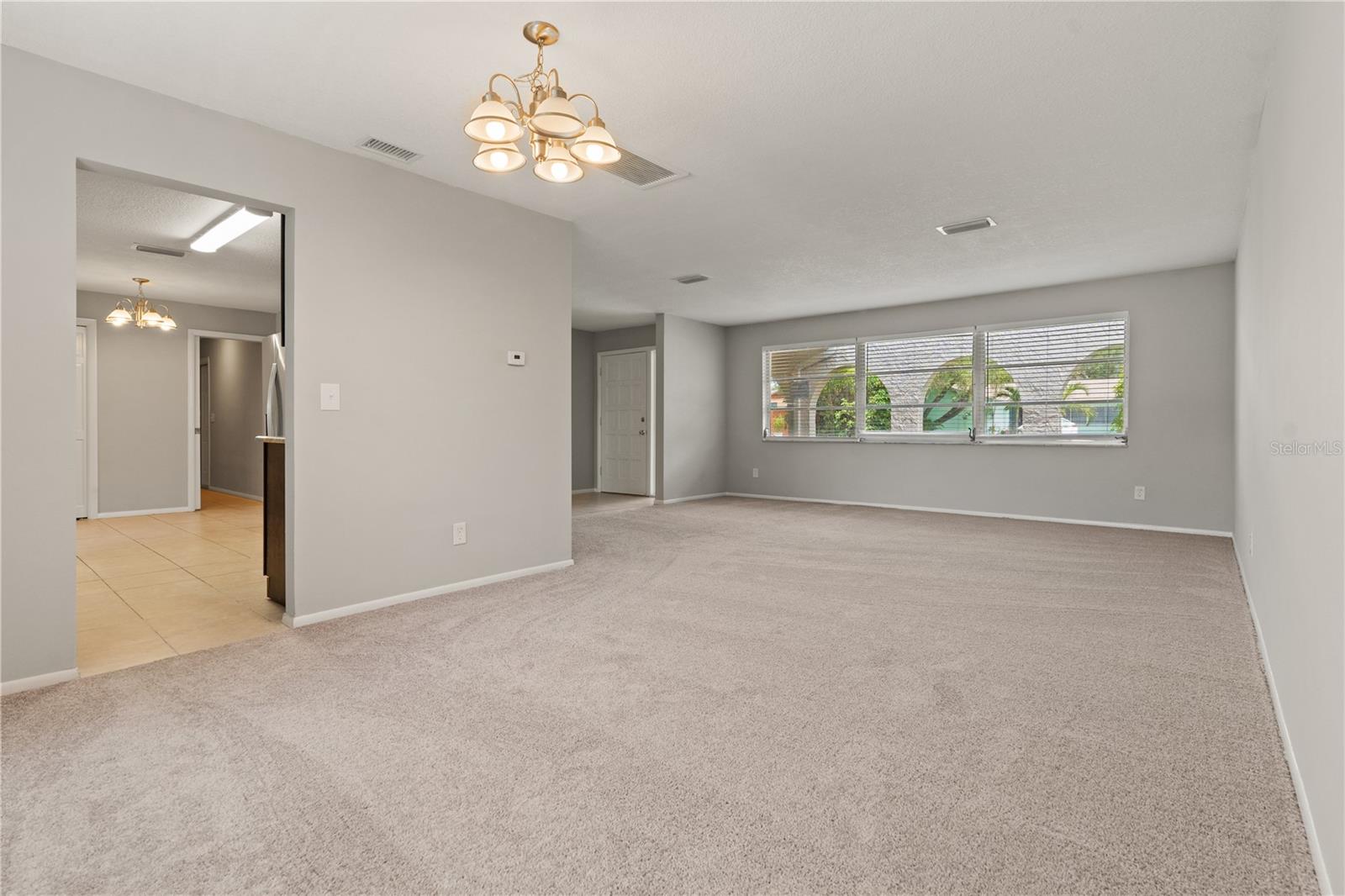 1459 Ridgelane Rd Property Photo 4