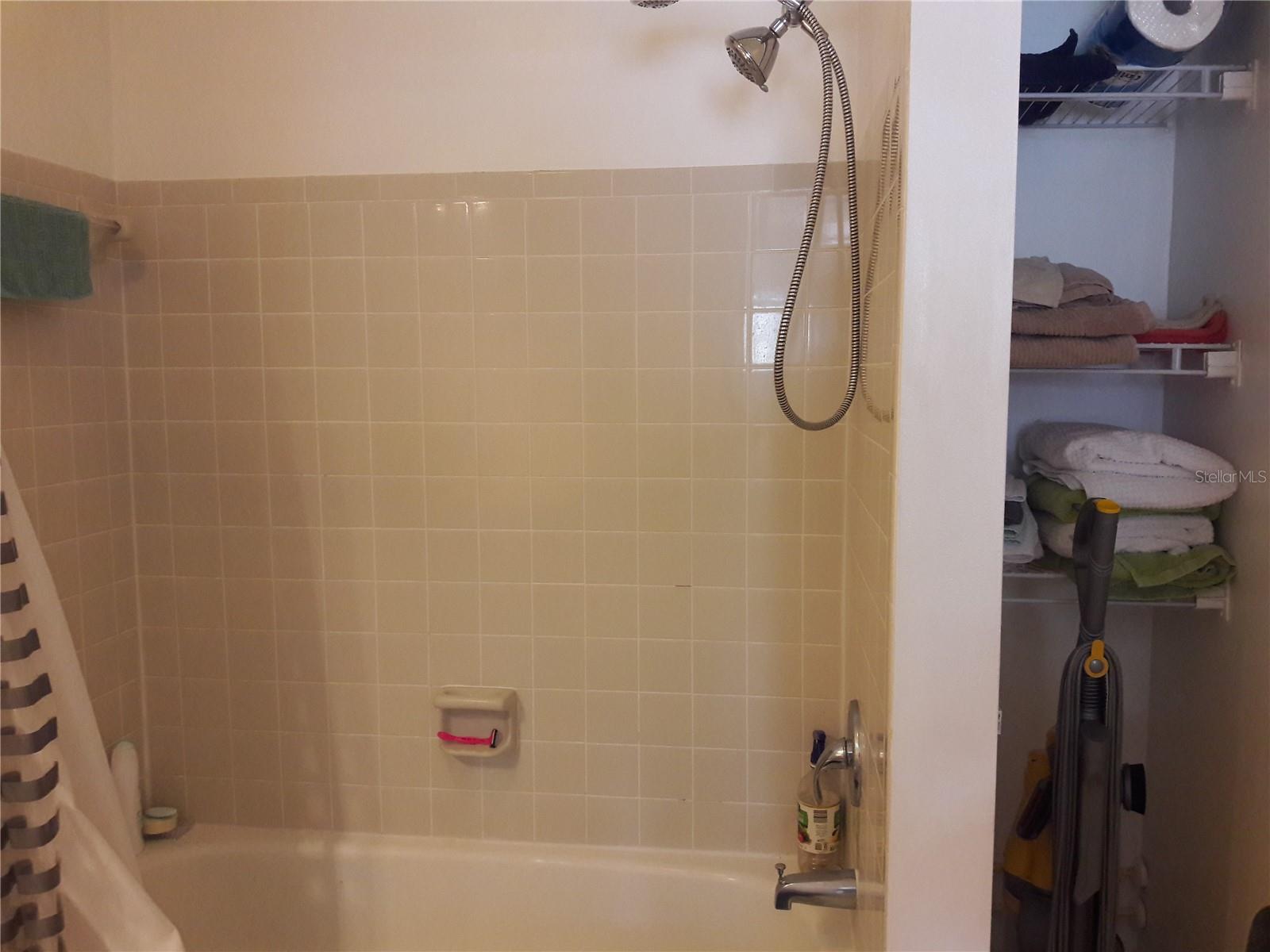101 Lake Ave Ne #222 Property Photo 31