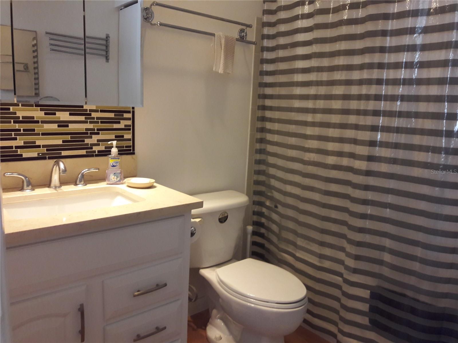 101 Lake Ave Ne #222 Property Photo 33