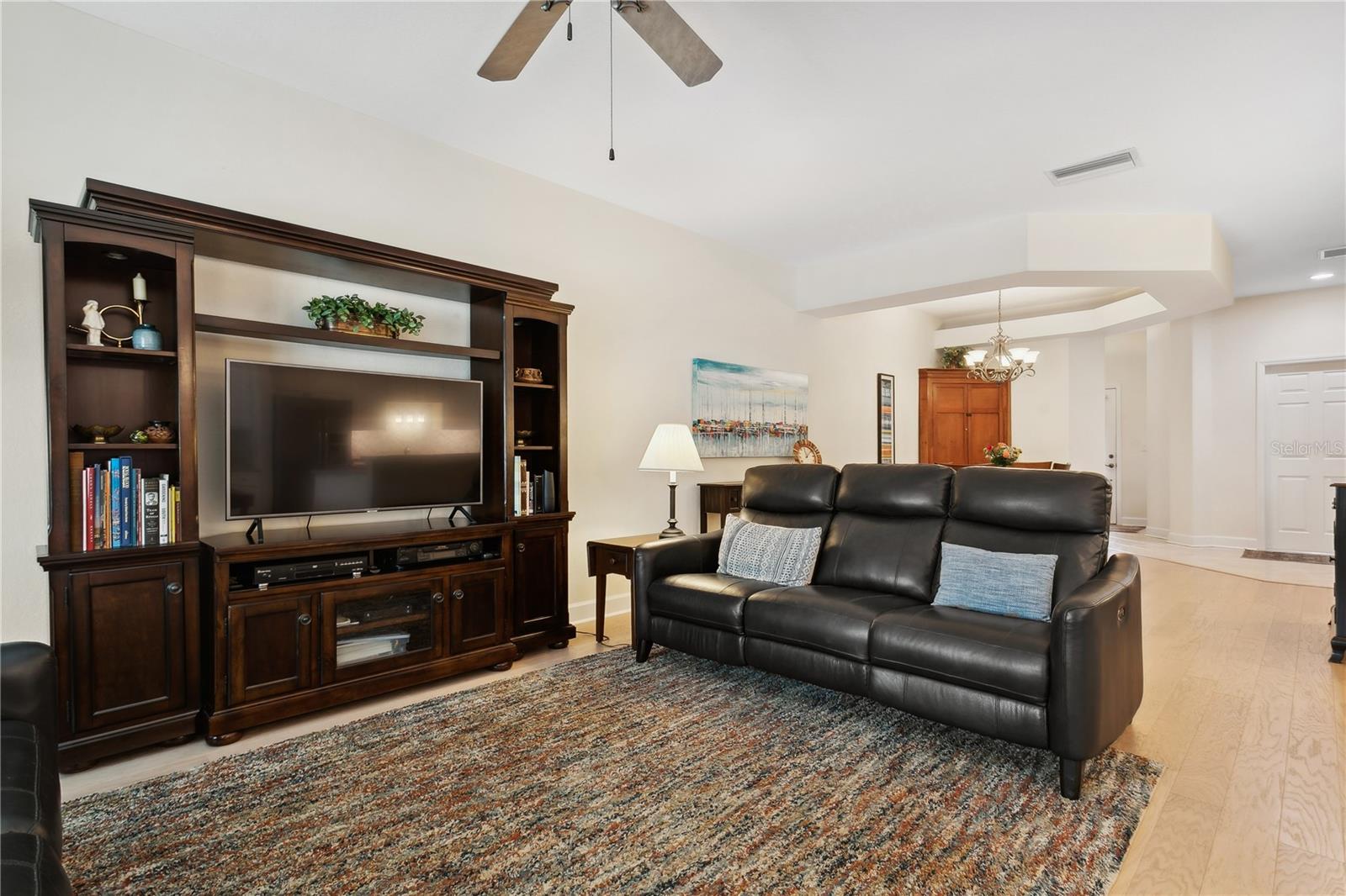 6319 Vista Verde Dr E Property Photo 9