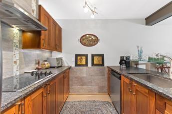 240 Windward Psge #602 Property Photo 7