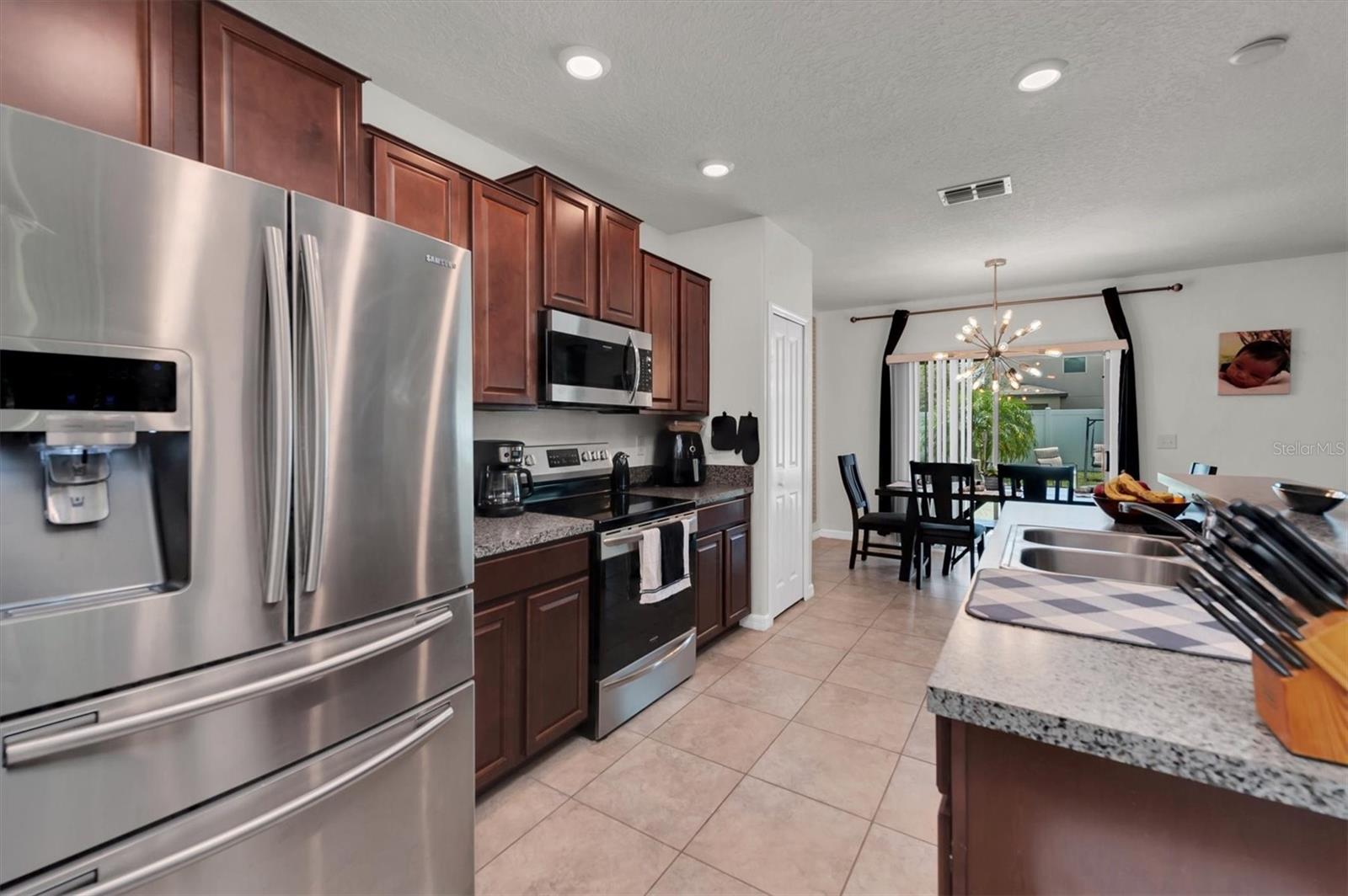 7417 Evening Primrose Ct Property Photo 11