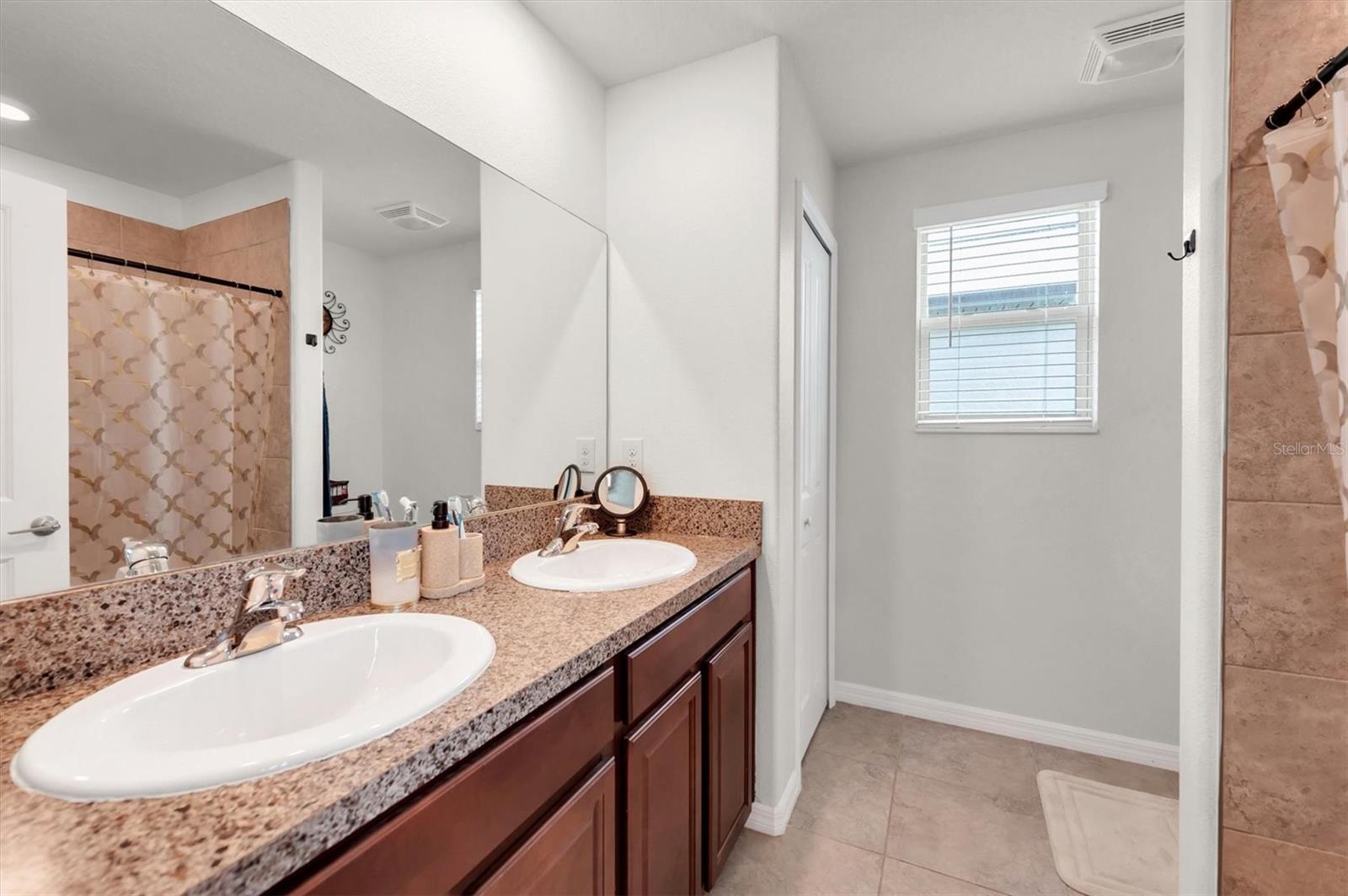 7417 Evening Primrose Ct Property Photo 17