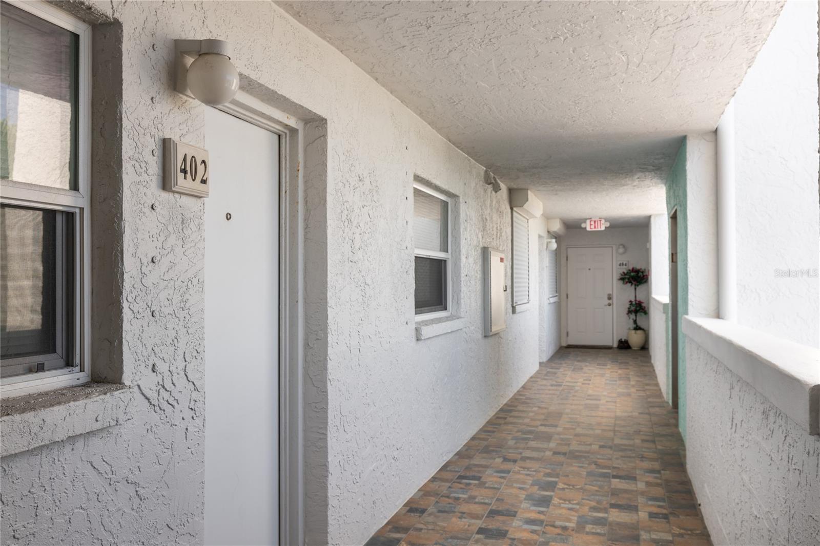 403 Gulf Way #402 Property Photo 6