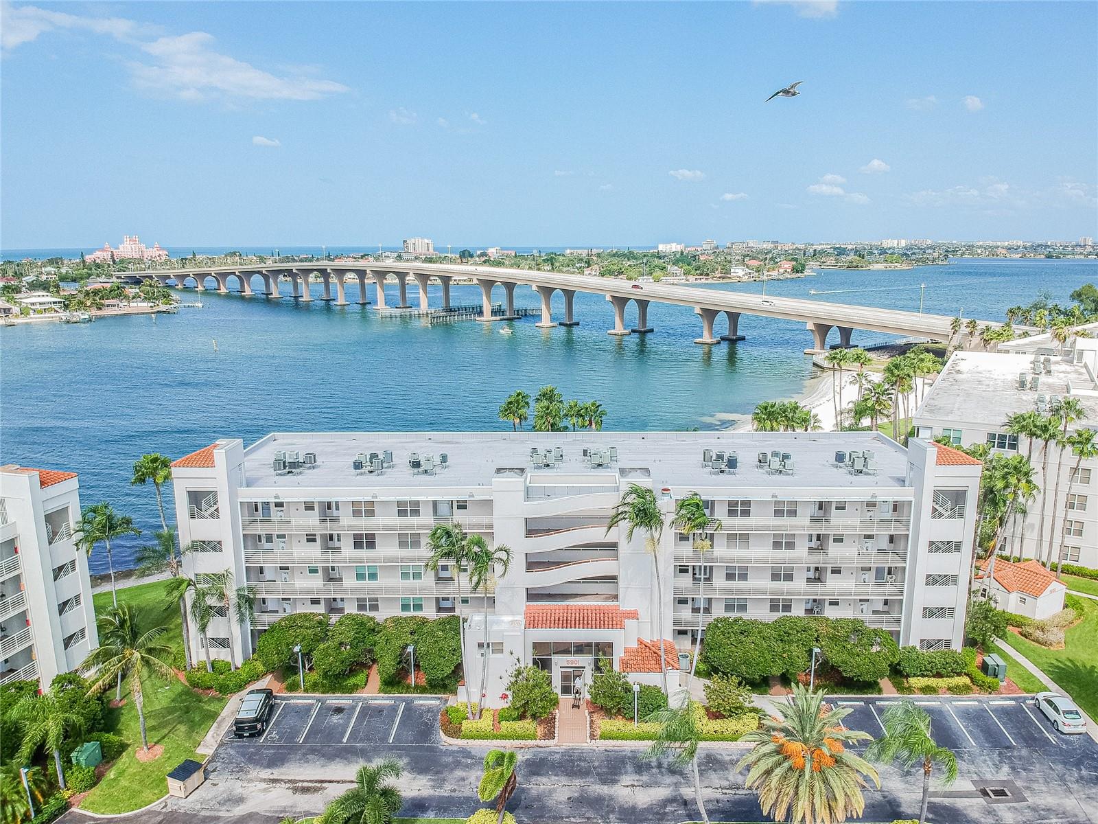 5901 Bahia Del Mar Cir #518 Property Photo 2