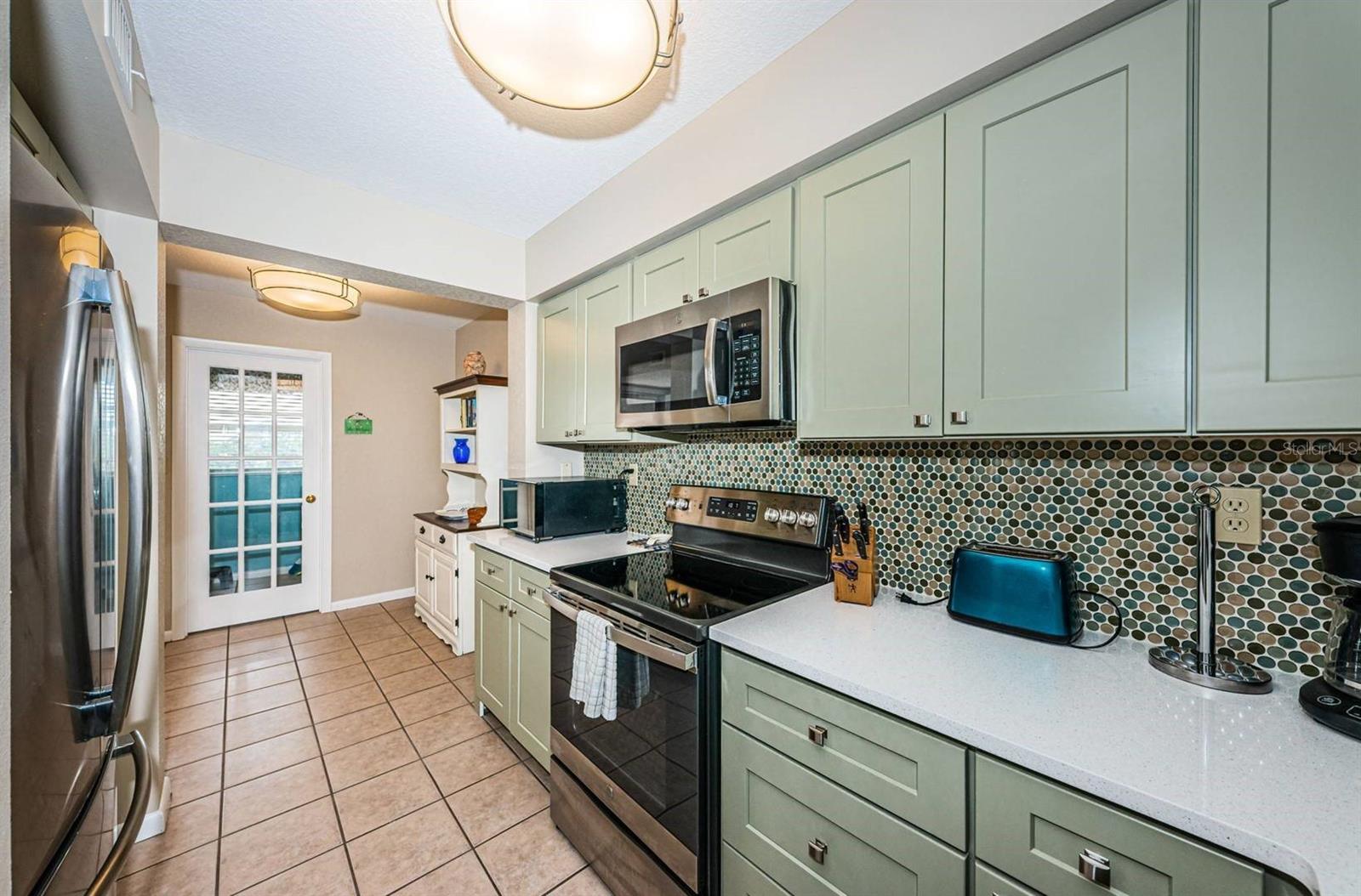 5901 Bahia Del Mar Cir #518 Property Photo 5