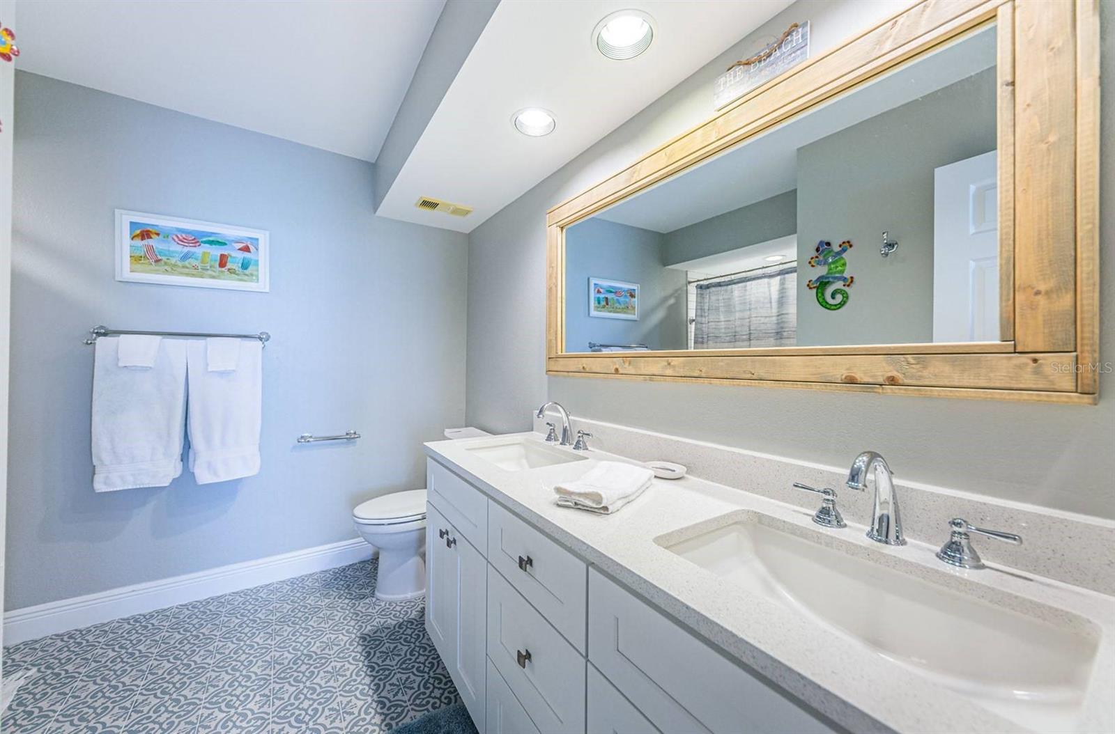 5901 Bahia Del Mar Cir #518 Property Photo 19