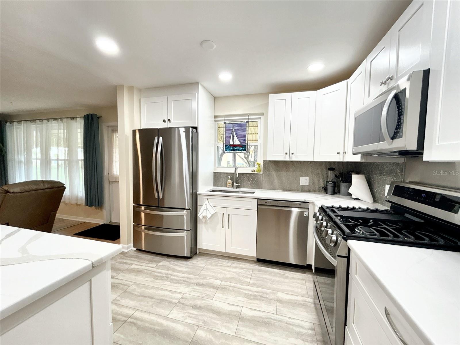 5750 80th St N #c108 Property Photo 4