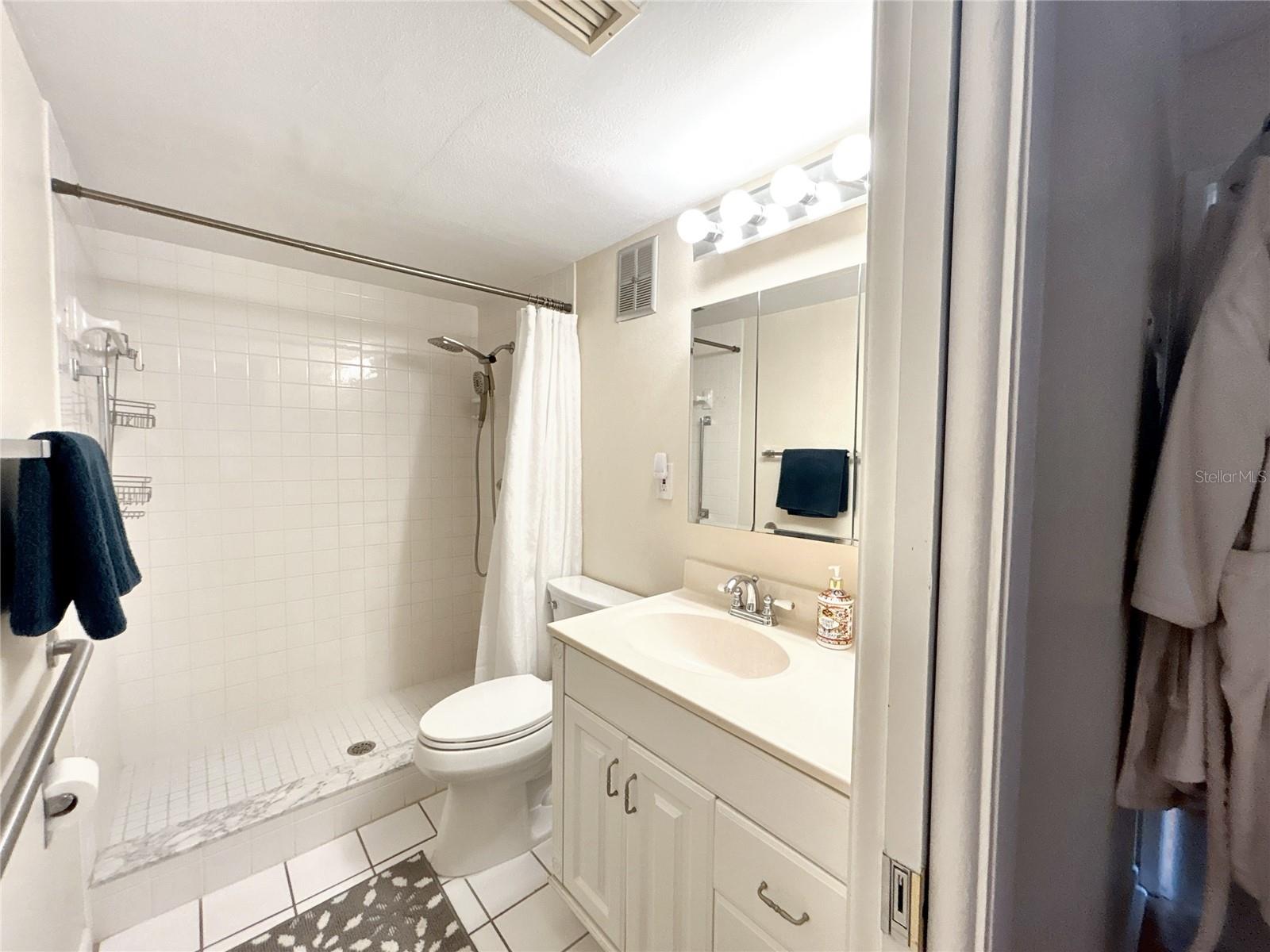 5750 80th St N #c108 Property Photo 17