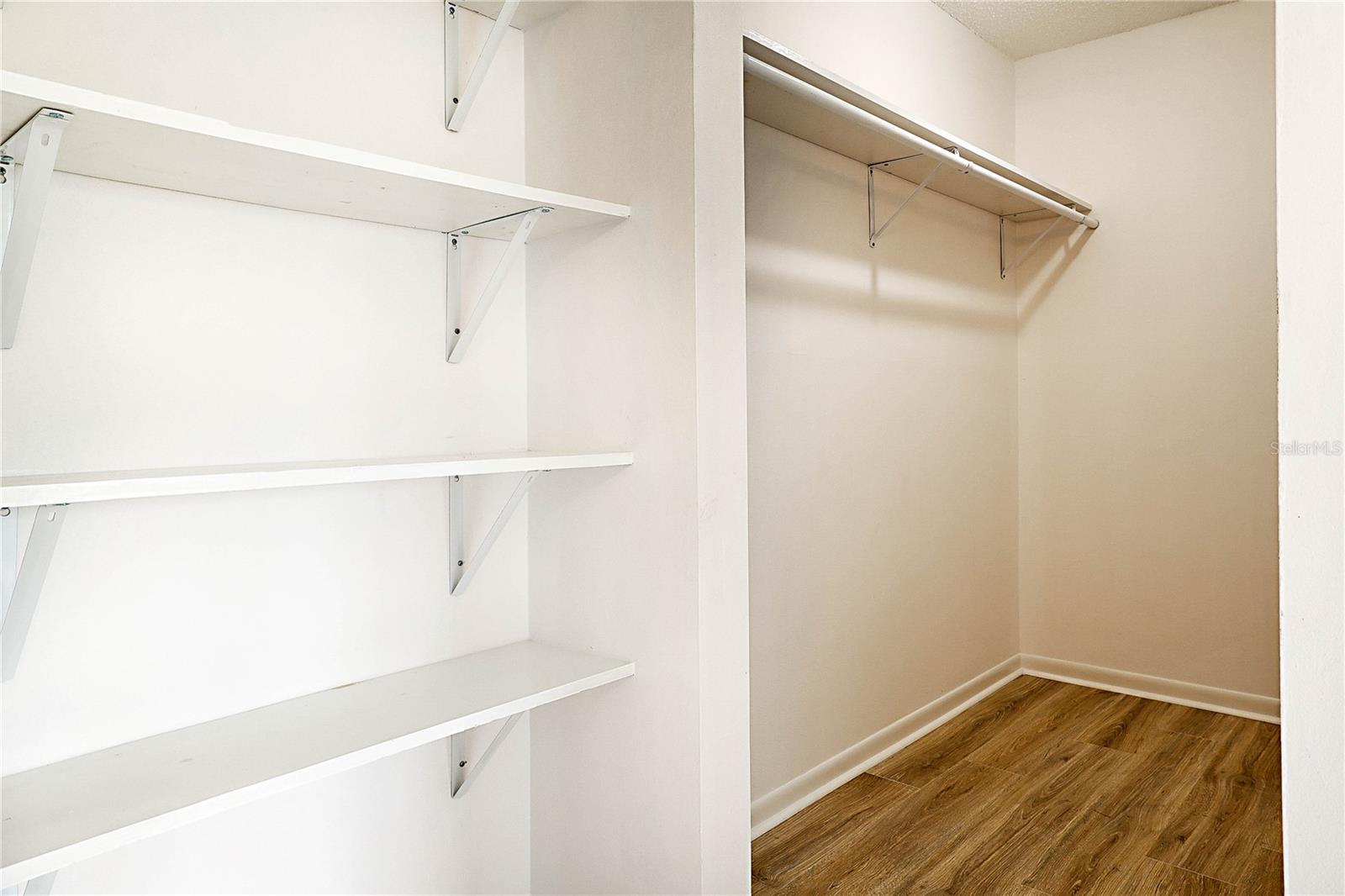 5730 Pine Wood Dr #d2 Property Photo 8