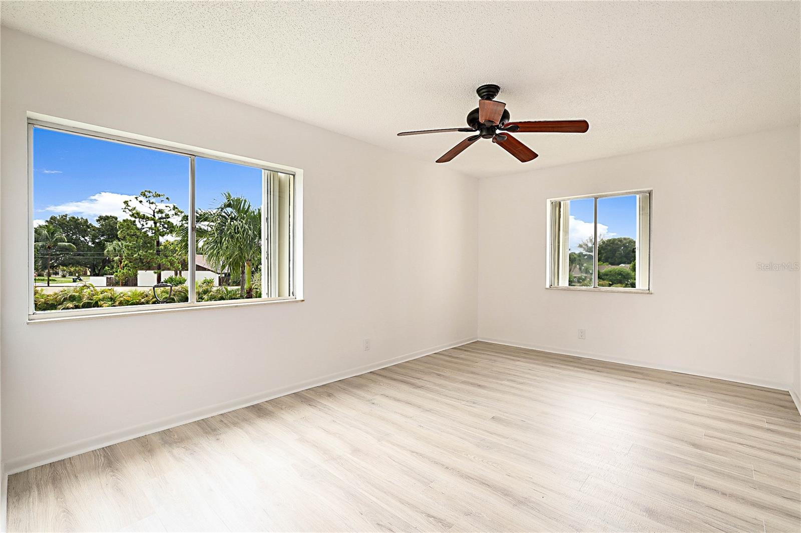 5730 Pine Wood Dr #d2 Property Photo 24