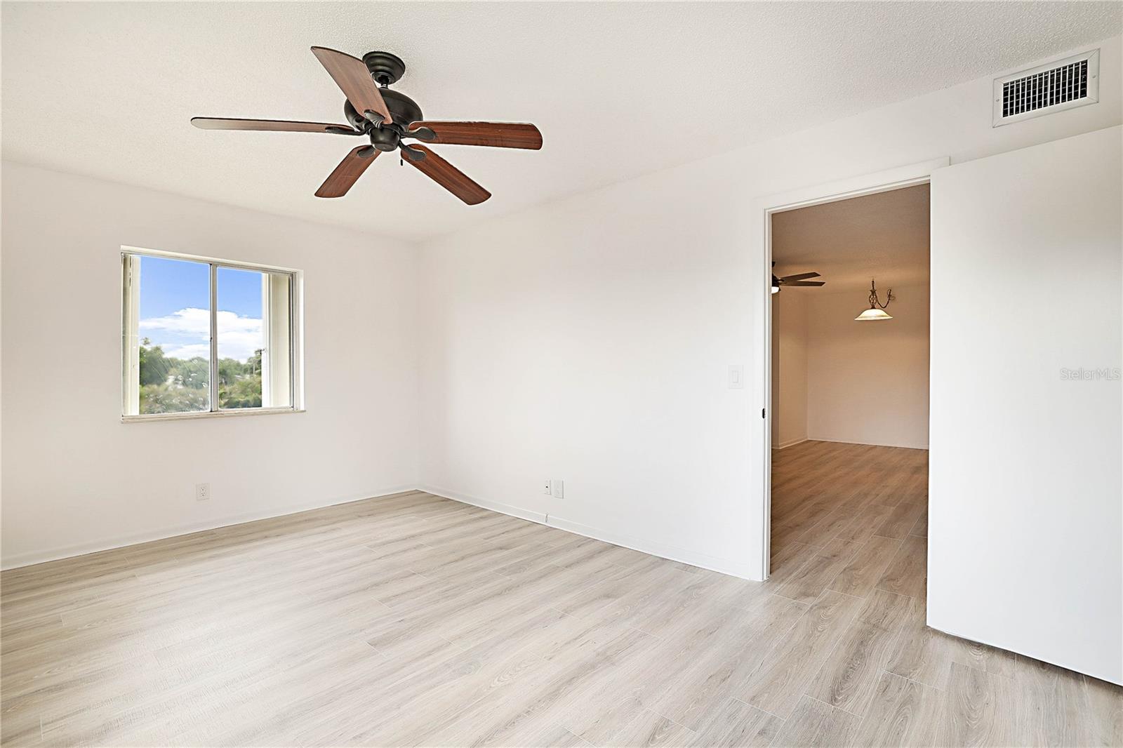 5730 Pine Wood Dr #d2 Property Photo 25