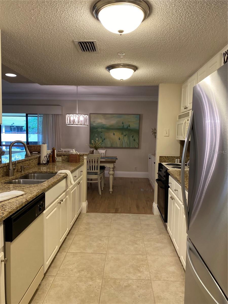 36750 Us Highway 19 N #21-302 Property Photo 4