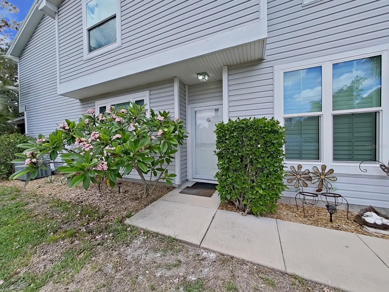 577 Vista Trail Ct Property Photo 3