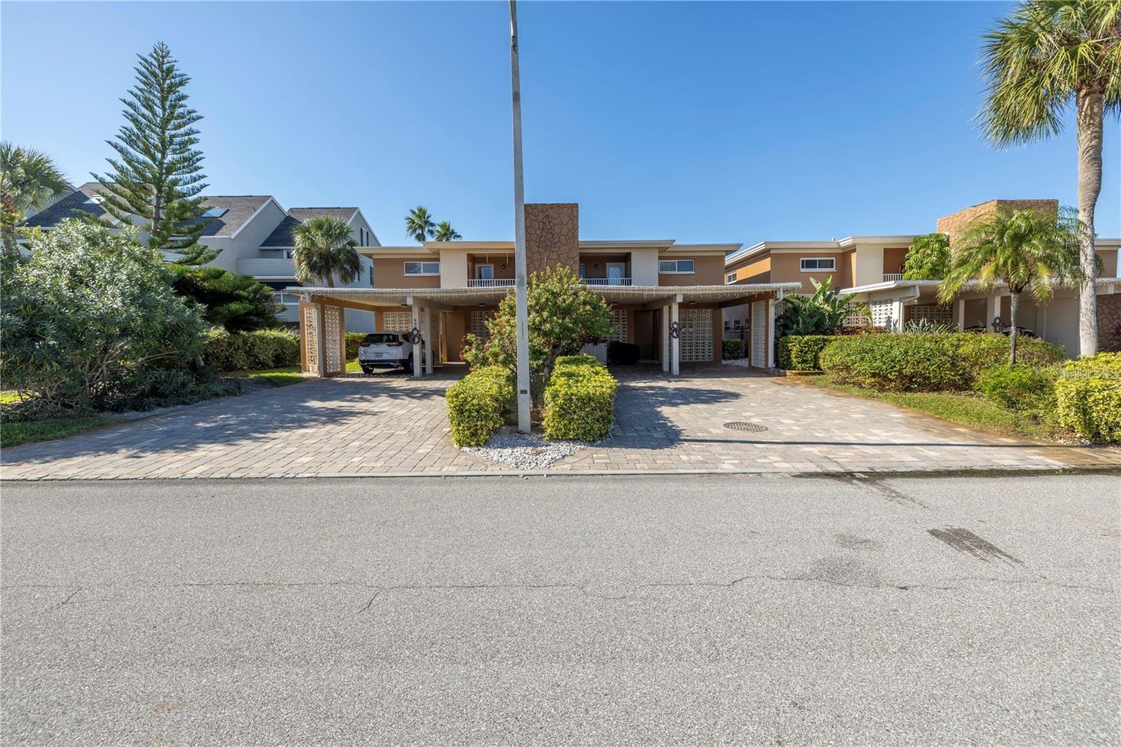800 Madonna Blvd #b Property Photo 2