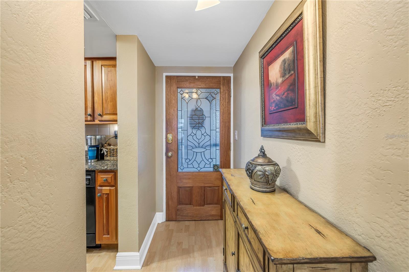 800 Madonna Blvd #b Property Photo 6