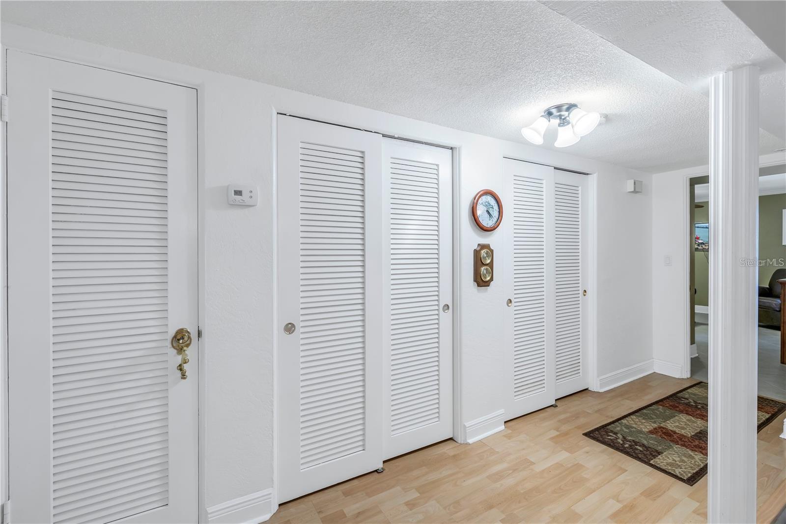 800 Madonna Blvd #b Property Photo 16