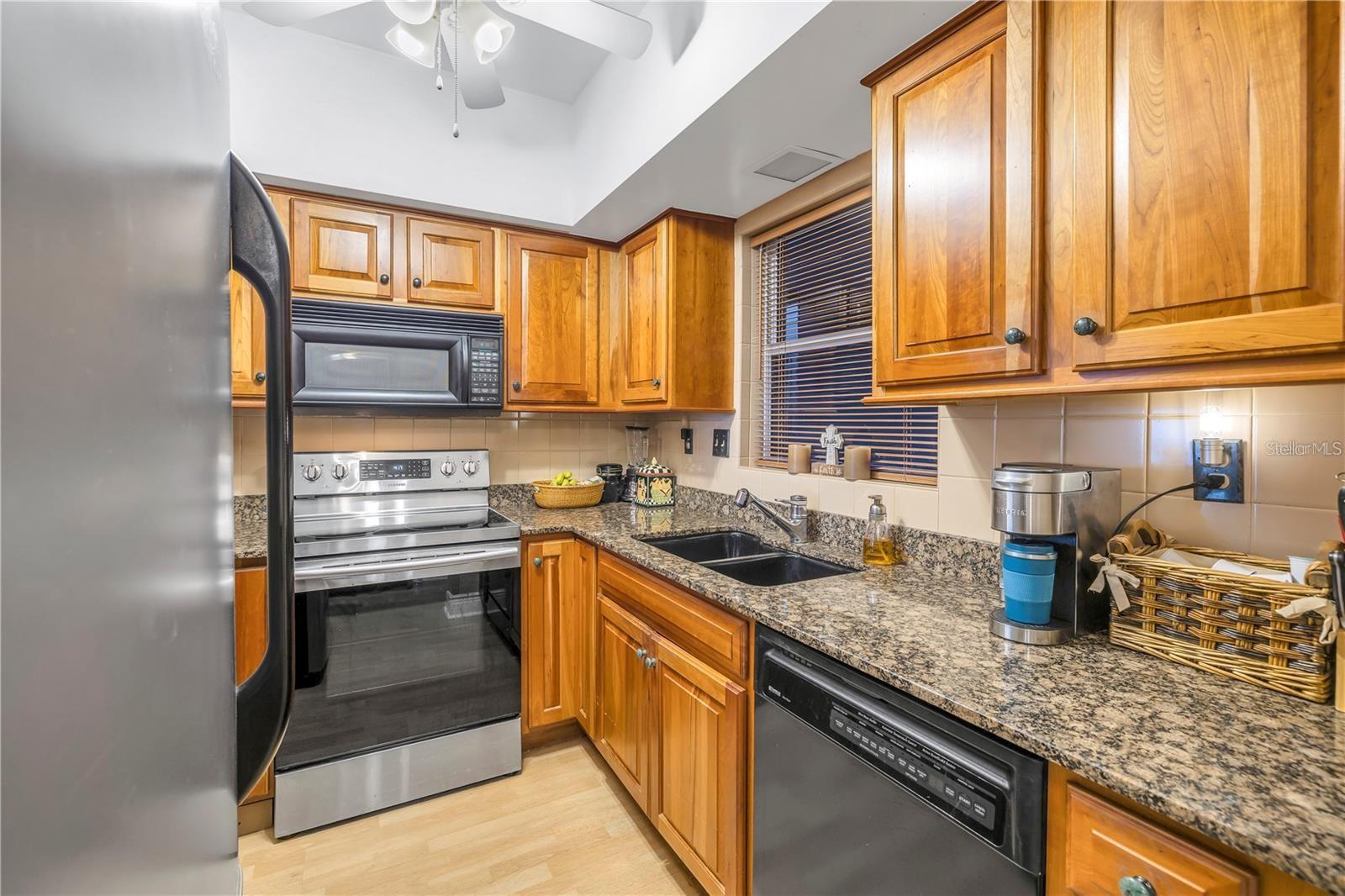 800 Madonna Blvd #b Property Photo 17