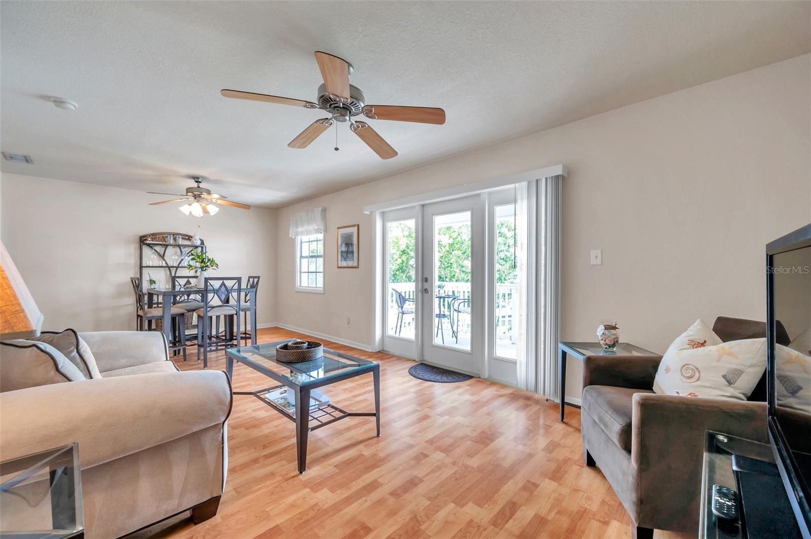 5157 Beach Dr Se #c Property Photo 3