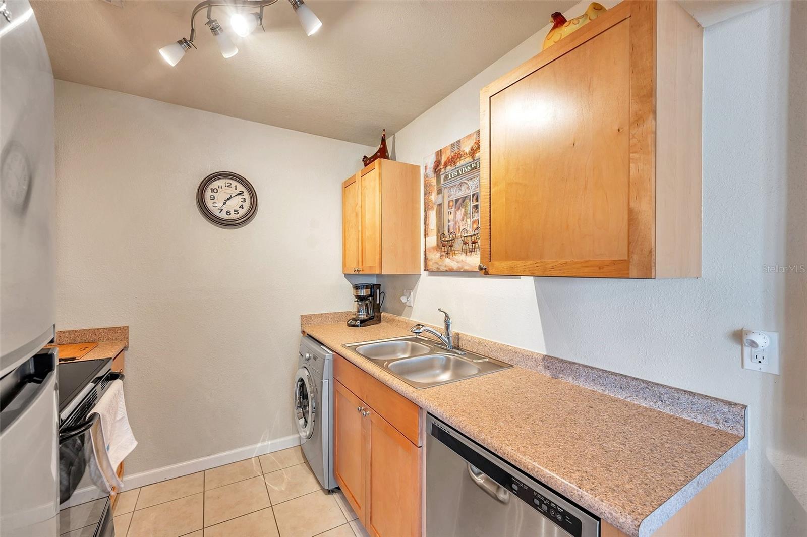 5157 Beach Dr Se #c Property Photo 13