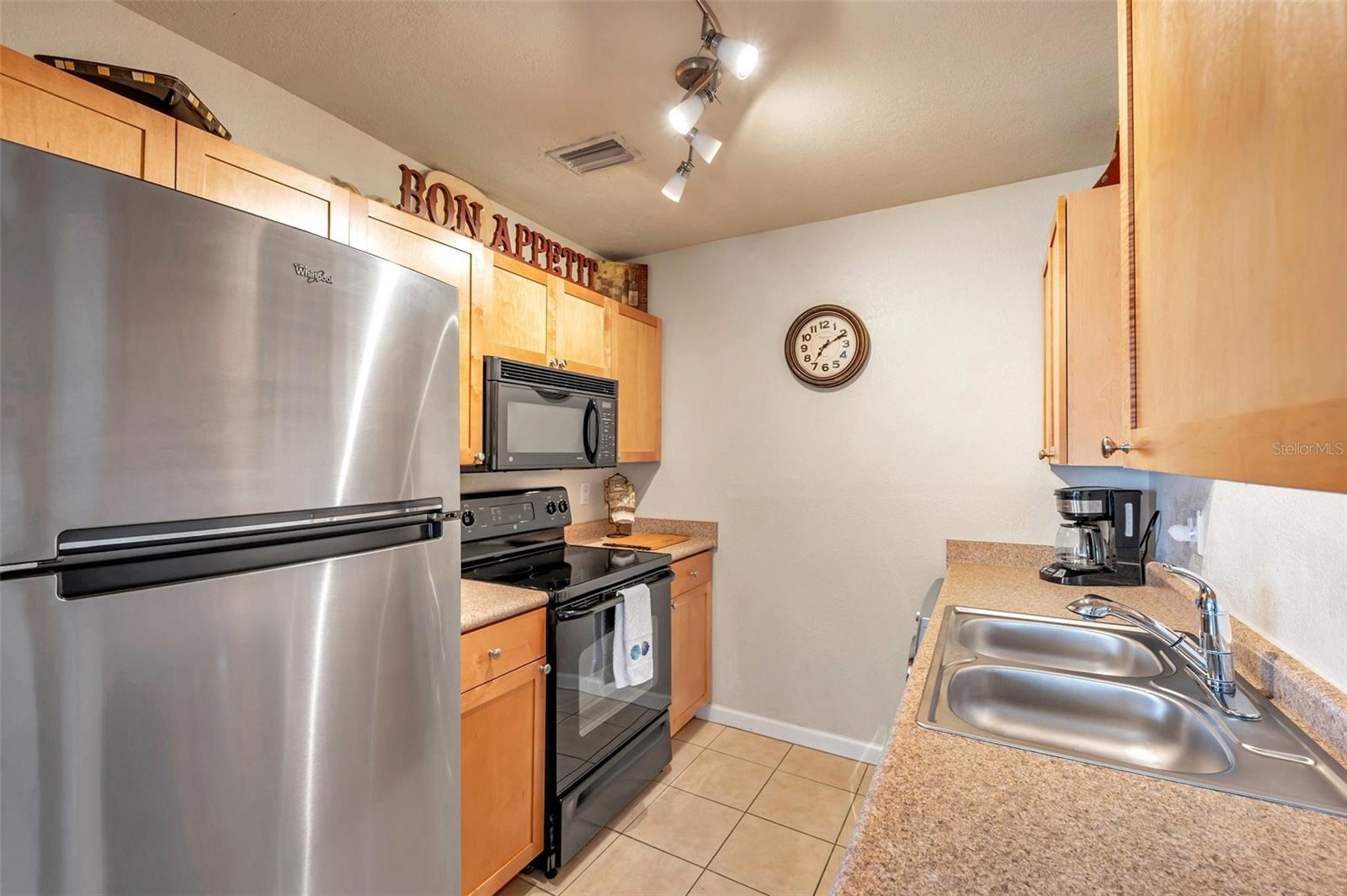 5157 Beach Dr Se #c Property Photo 14