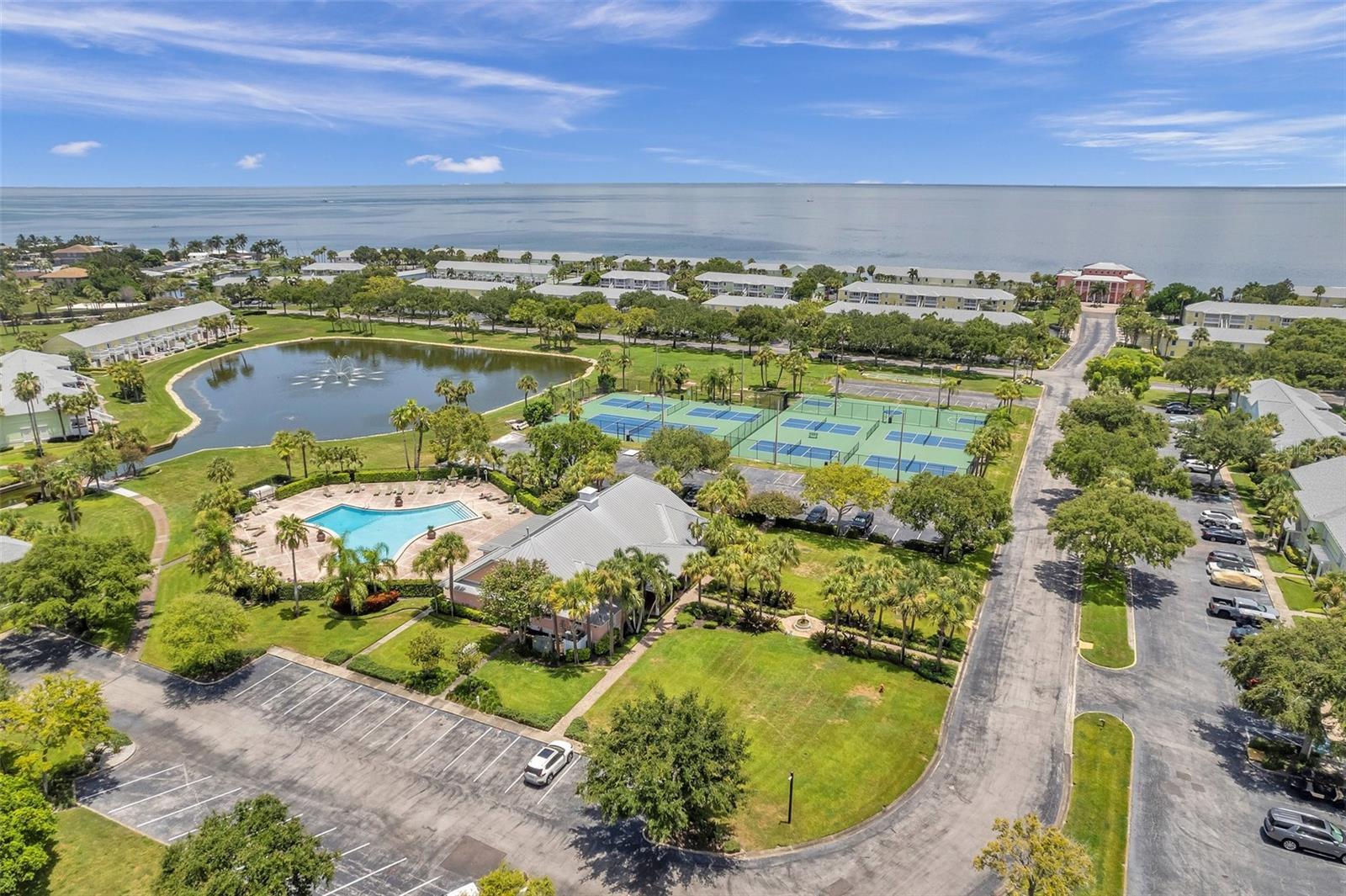 5157 Beach Dr Se #c Property Photo 31