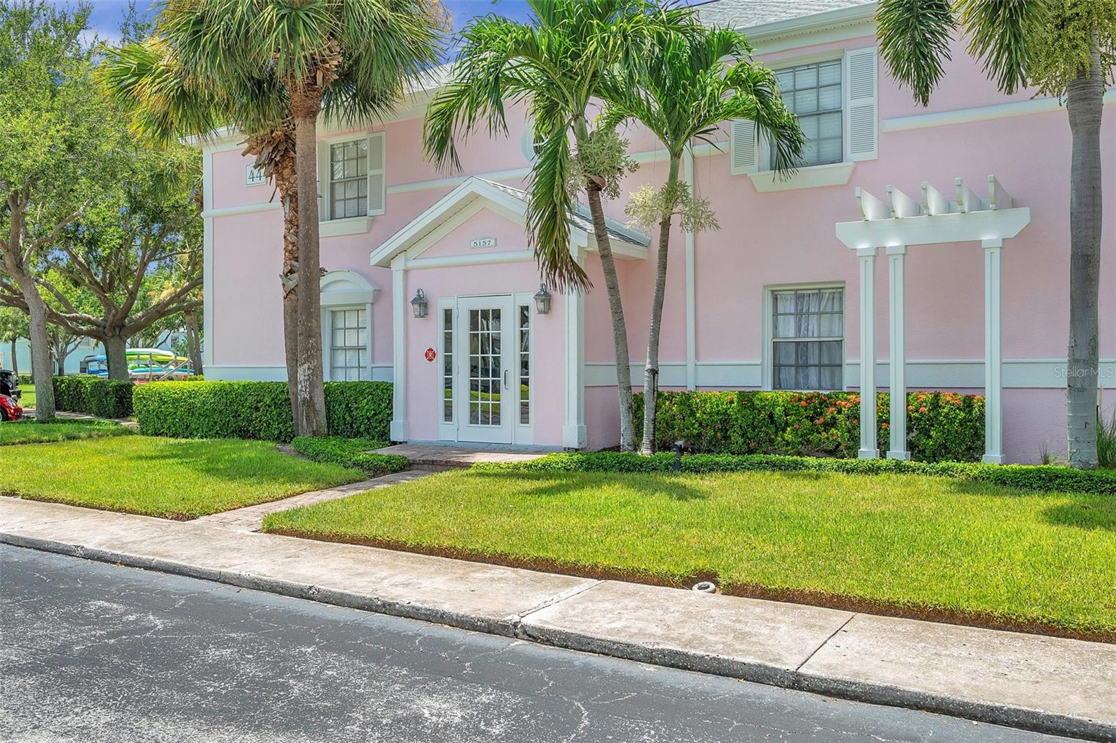 5157 Beach Dr Se #c Property Photo 44