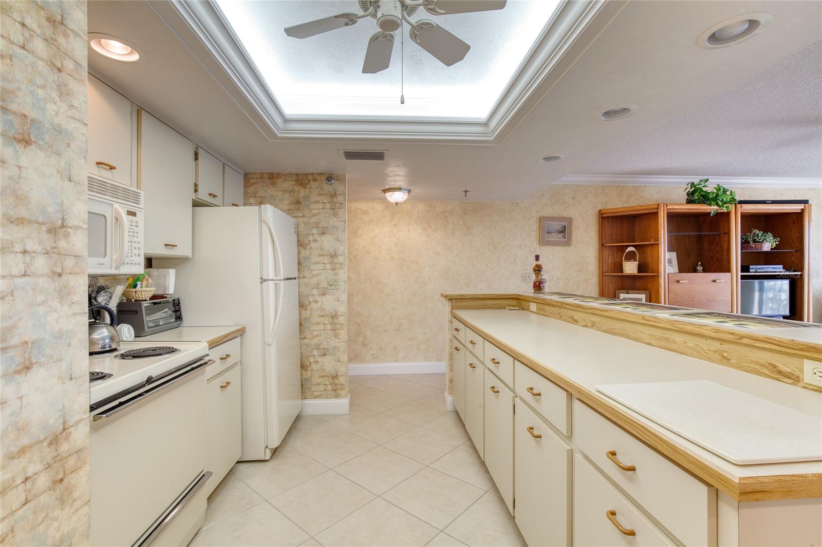 1513 Ocean Shore Blvd #3c Property Photo 7