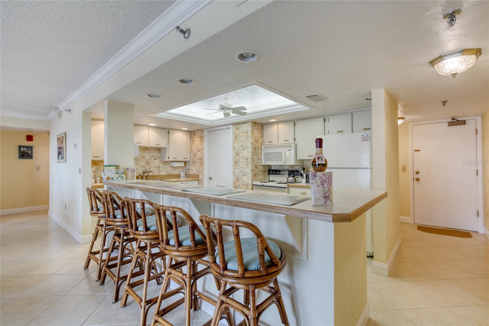 1513 Ocean Shore Blvd #3c Property Photo 9